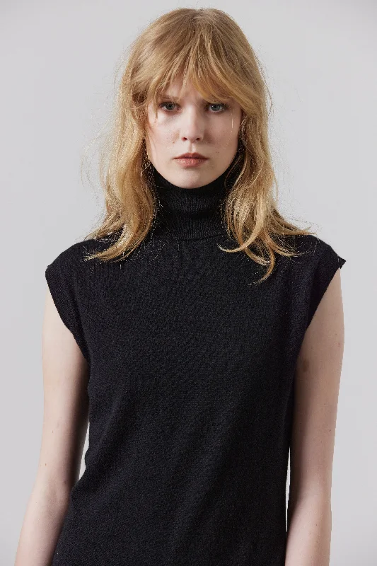 Laing Sleeveless Polo - Black Laing Sleeveless Polo - Black